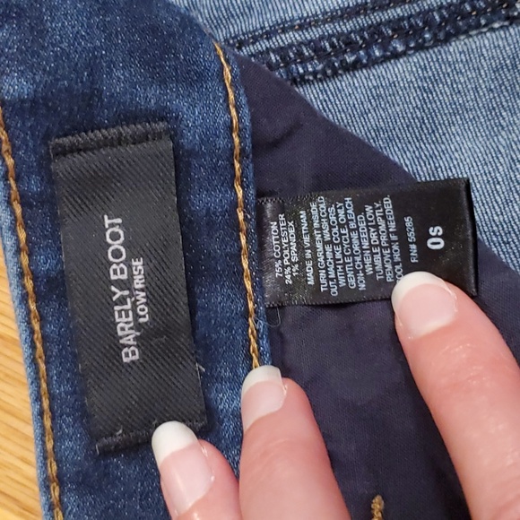 Express Barely Boot Low-Rise Jeans 0S - Picture 3 of 8